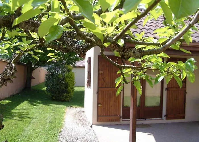 Les Jardins Du Castel Gites Annick Et Jean Paul