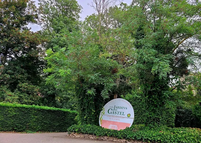 Les Jardins Du Castel Gites Annick Et Jean Paul
