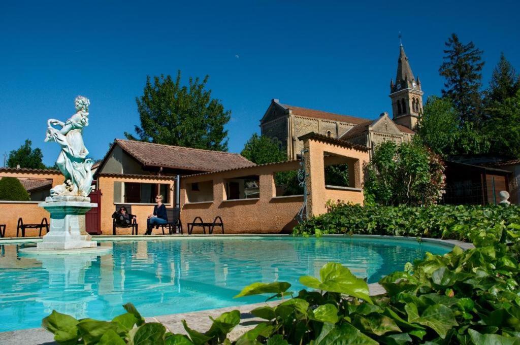 Les Jardins Du Castel Annick Et Jean Paul Saint-Georges-d'Esperanche