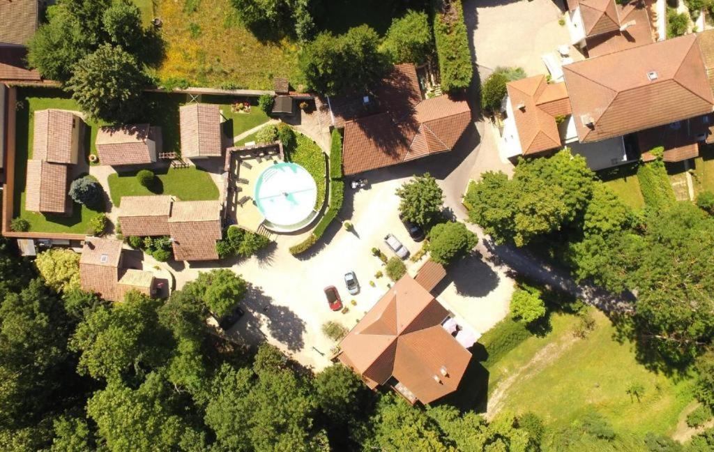 Les Jardins Du Castel Annick Et Jean Paul Saint-Georges-d'Esperanche