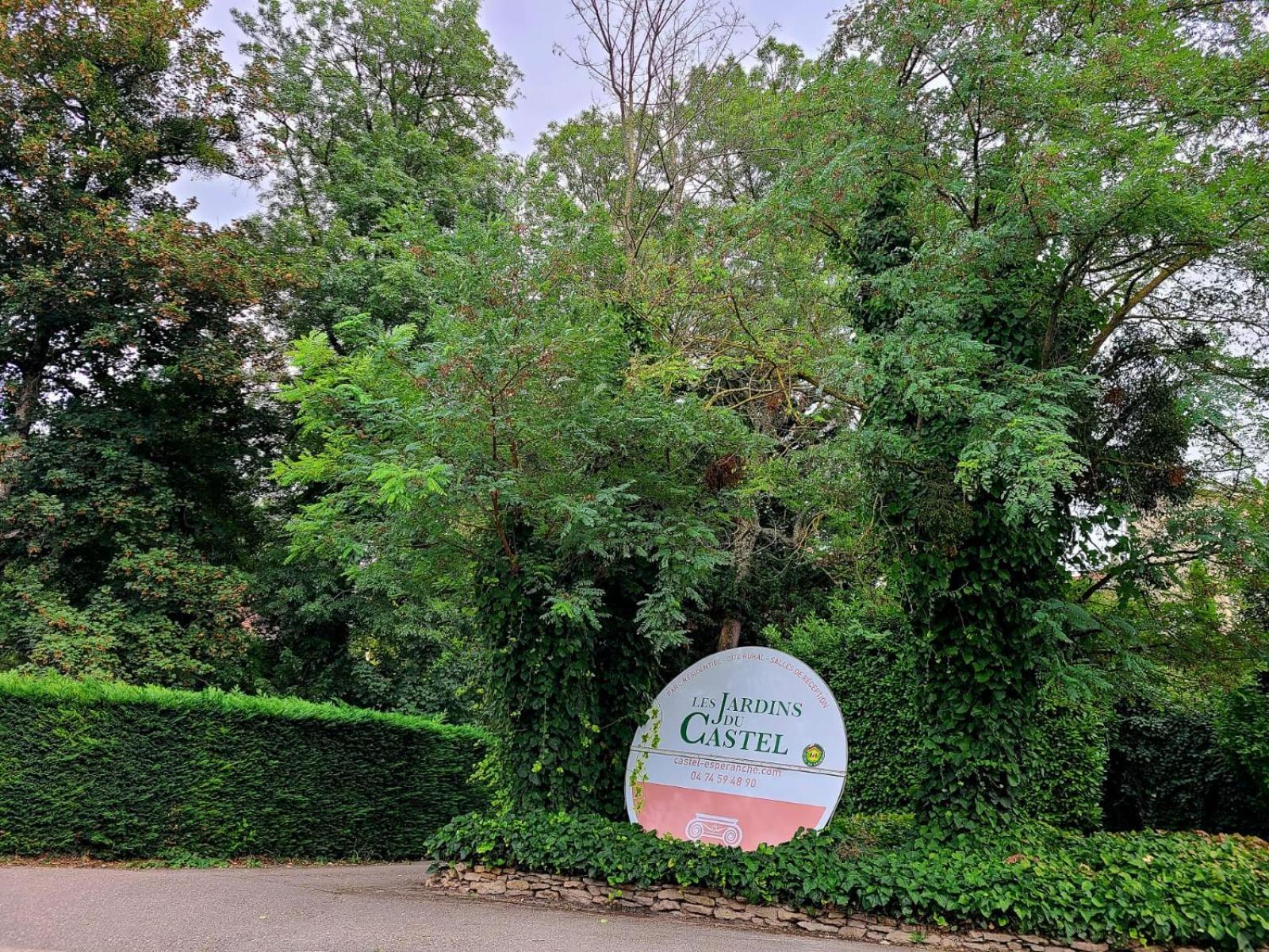 Les Jardins Du Castel Annick Et Jean Paul * Saint-Georges-d'Esperanche